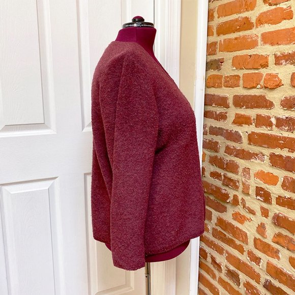 Sutton Studio Red Teddy Boucle Style Knit V-Neck Pullover Sweater - Picture 2 of 4